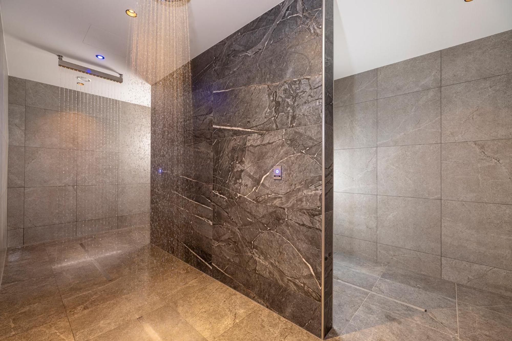 Thermal-Badhotel Kirchler Tux Εξωτερικό φωτογραφία